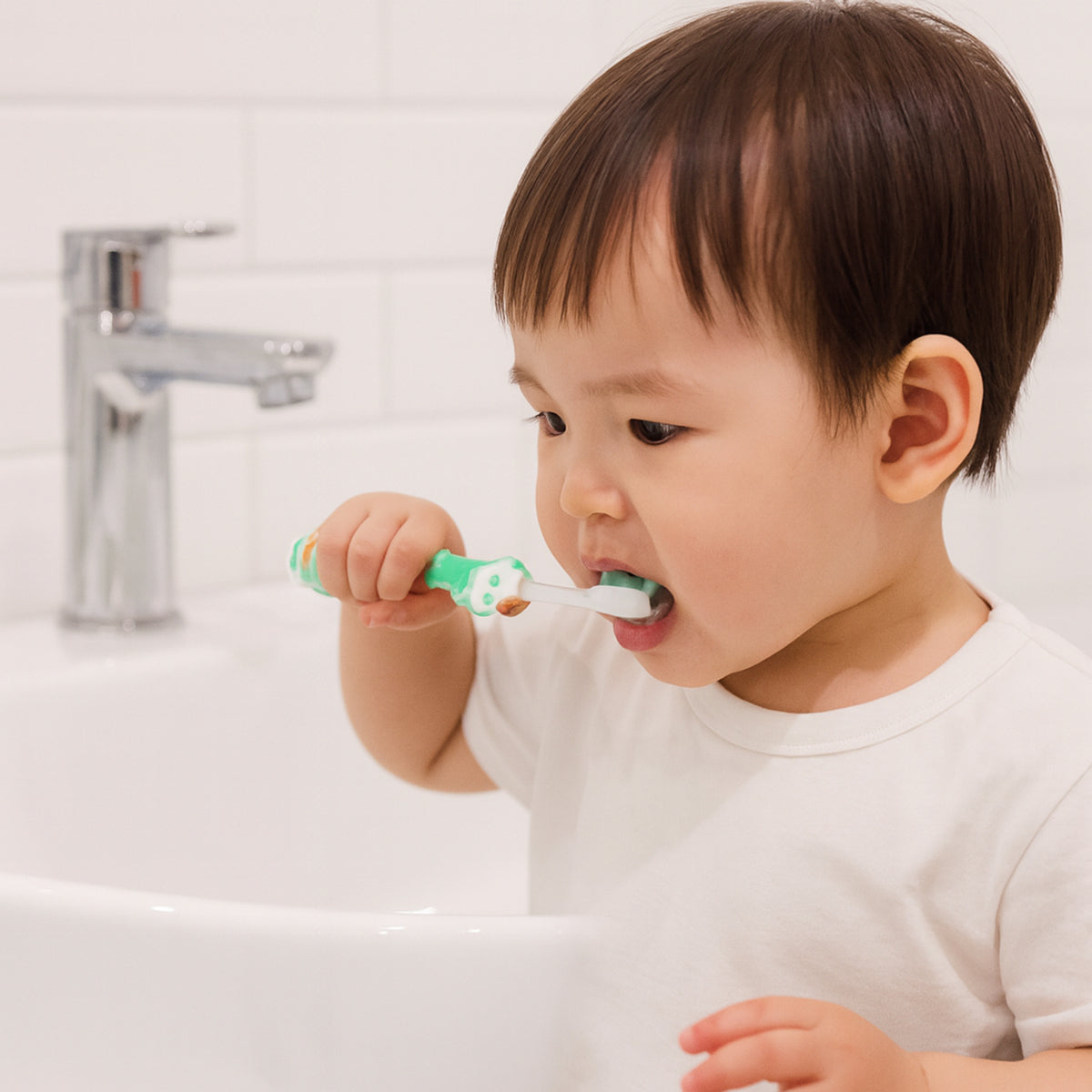 Kids Toothbrush And Ball Keychain Toy Set